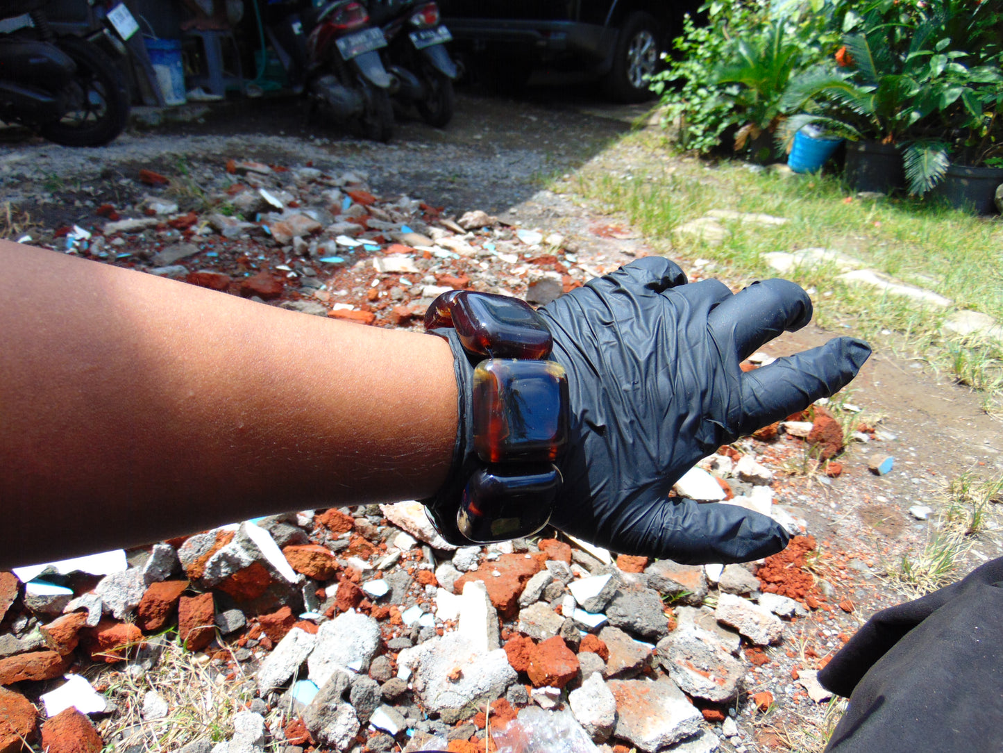 113 gr 7 Square Beads Bangle Indonesian Amber for Healing A7G41