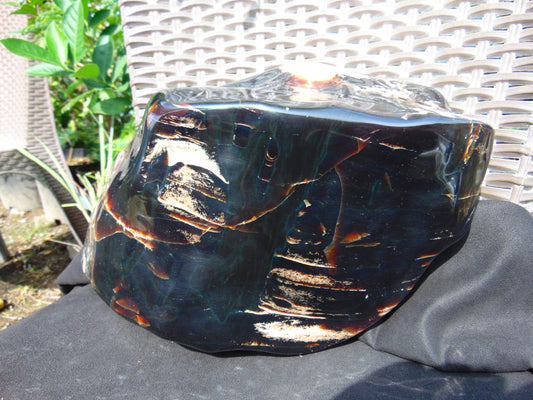 4059 gr Full Polished 34x22x17 cm  Indonesia Dark Amber for Healing EU11