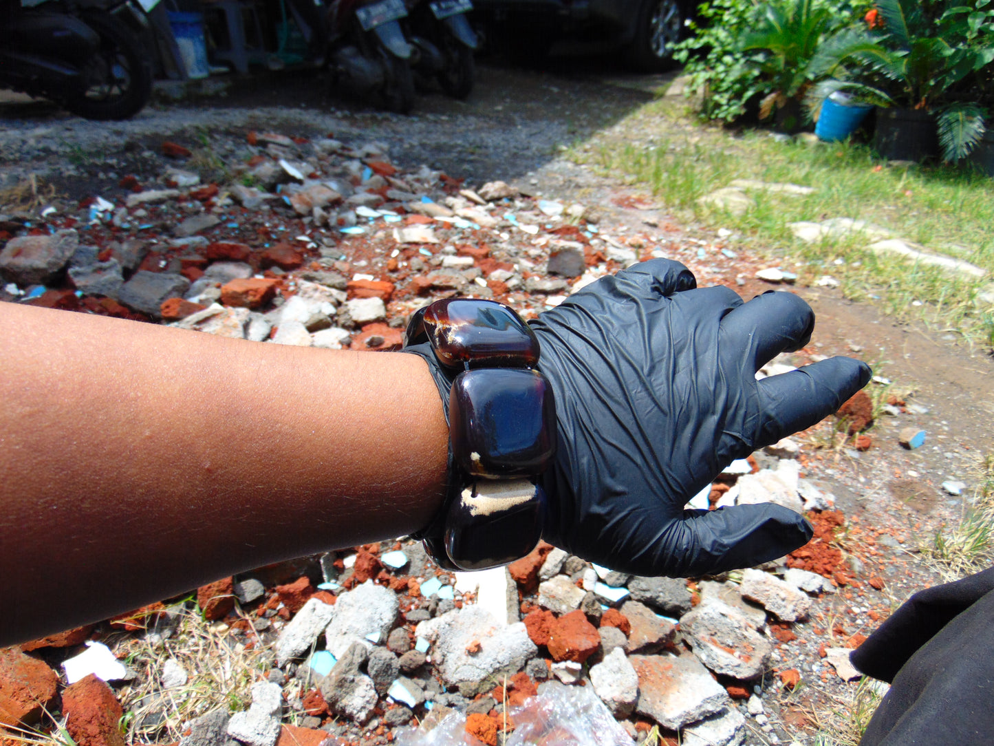 100 gr 7 Square Beads Bangle Indonesian Black Blue Amber for Healing A7G43