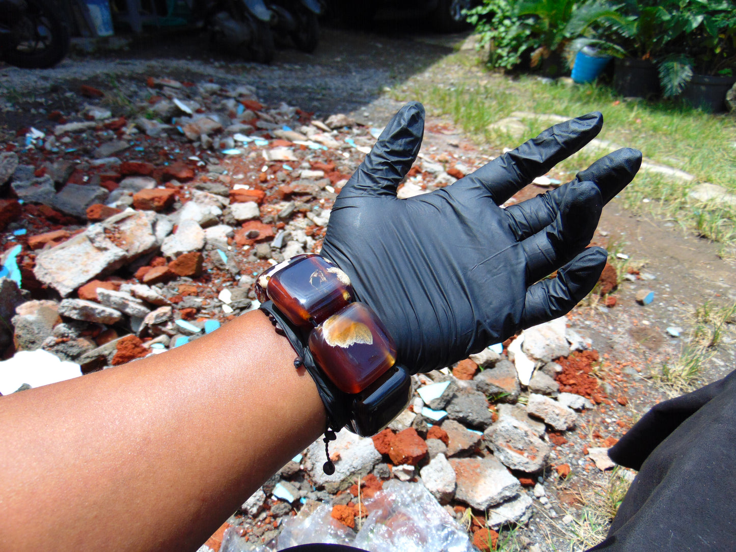 104 gr 7 Square Beads Bangle Indonesian Amber for Healing A7G38