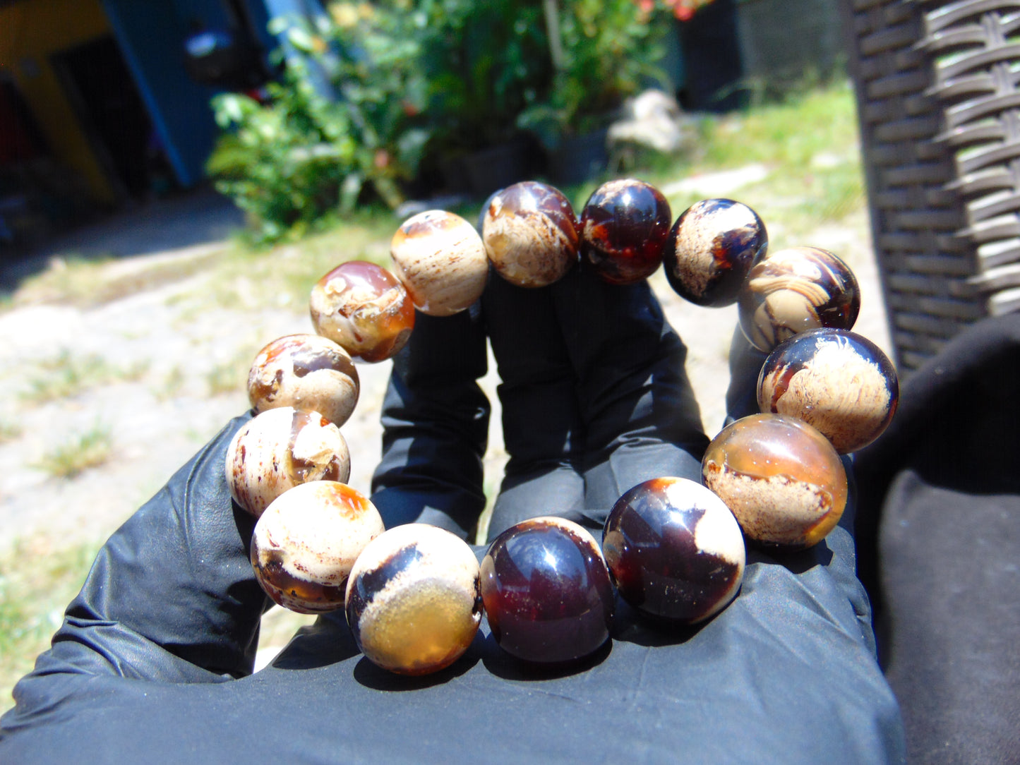 34 gram 14 Beads Mala Bracelet Indonesian white Blue Amber 16 mm for Healing B15M2