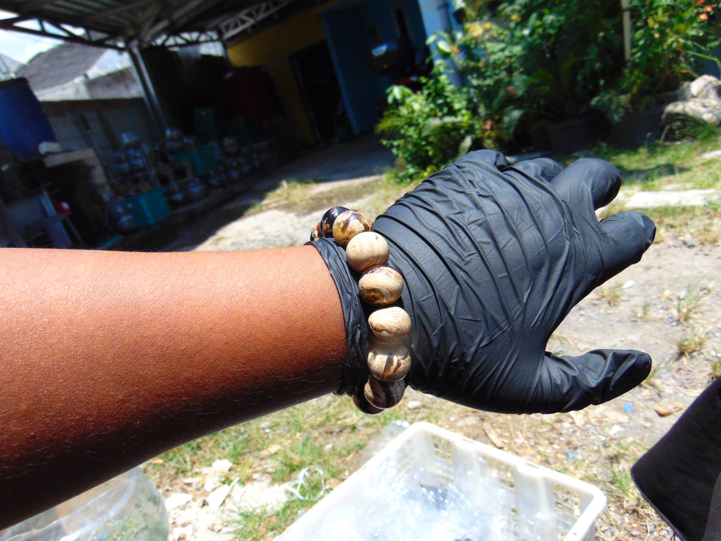 34 gram 14 Beads Mala Bracelet Indonesian white Blue Amber 16 mm for Healing B15M2