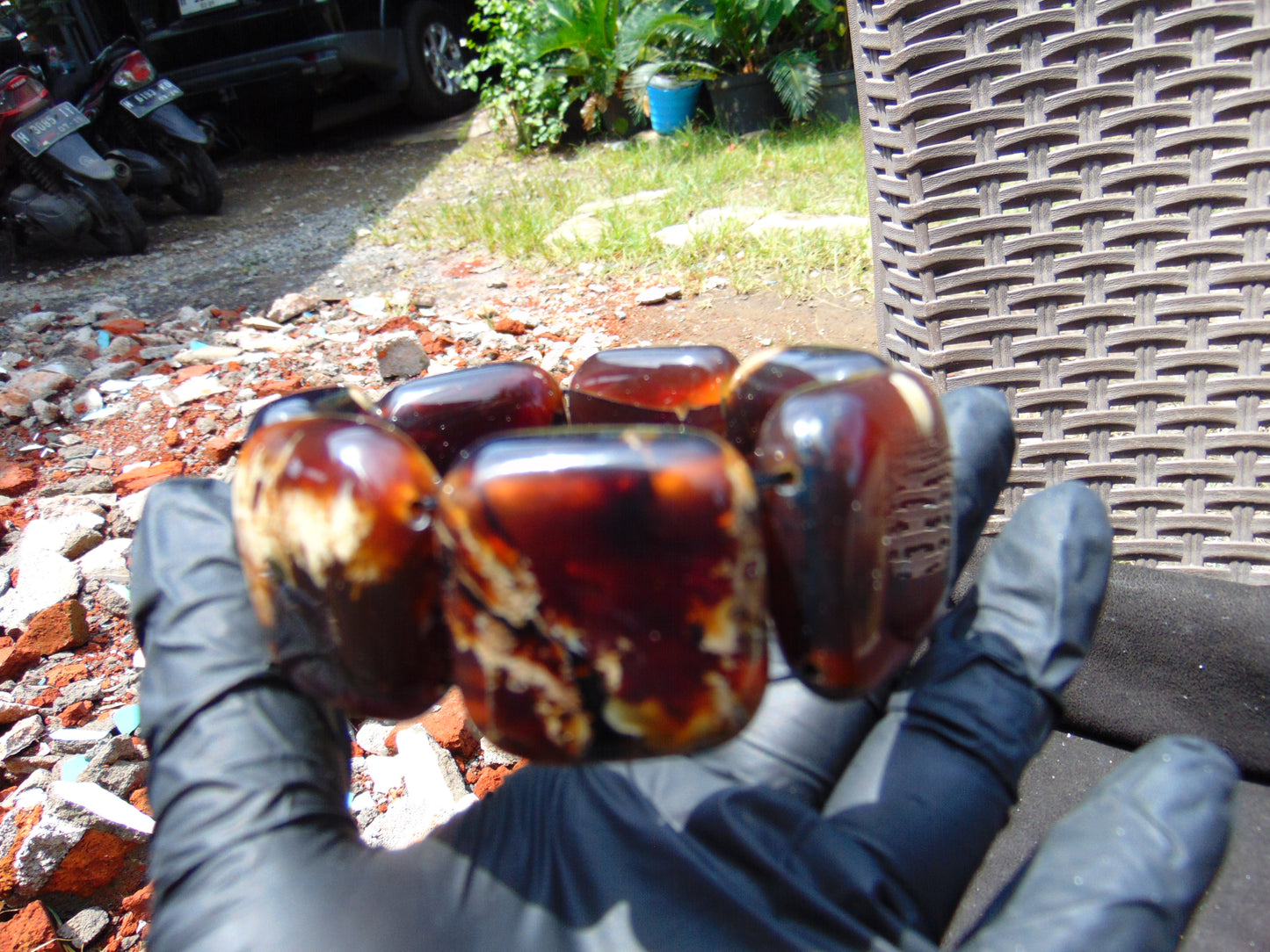 95 gr 7 Square Beads Bangle Indonesian Amber for Healing A7G36