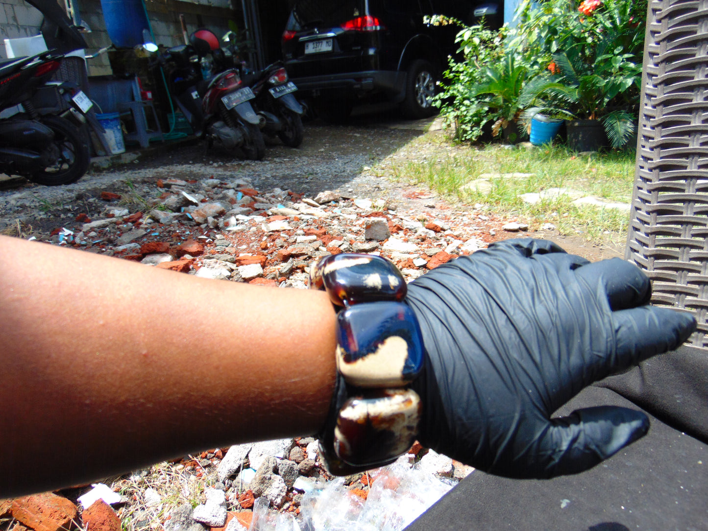 95 gr 7 Square Beads Bangle Indonesian Amber for Healing A7G36