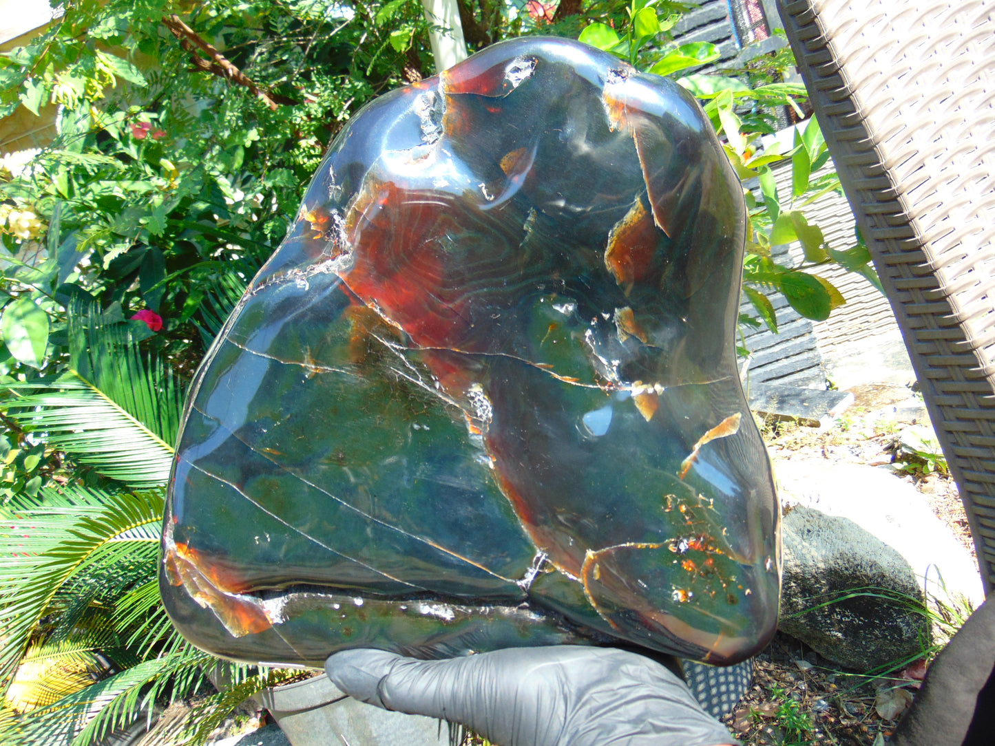 3901 Gr Full Polished Indonesian Green Amber for Healing ML56