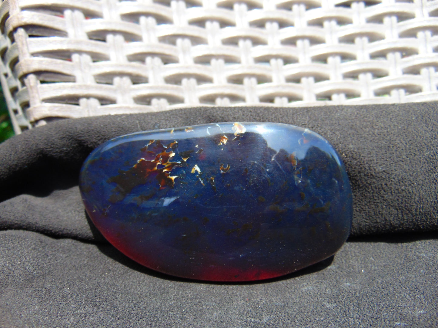 88 gr full polished 100x55x25 mm Indonesia Blue Amber for Healing ML99