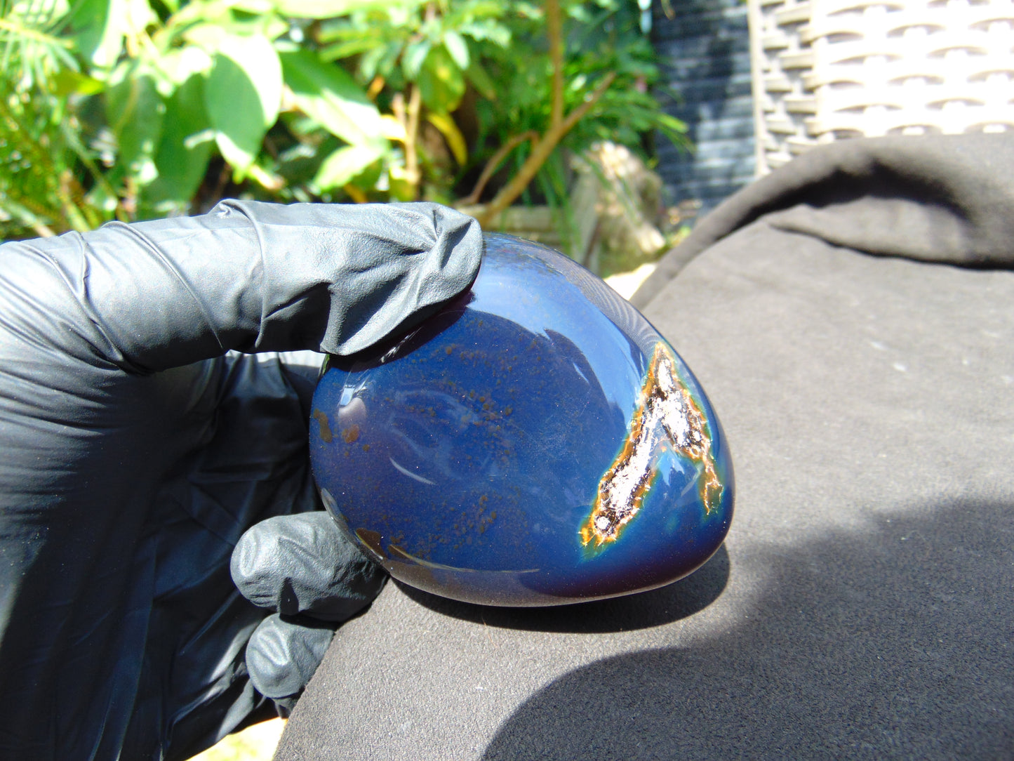 131 gr full polished 81x66x44 mm Indonesia Blue Amber for Healing 25ST7