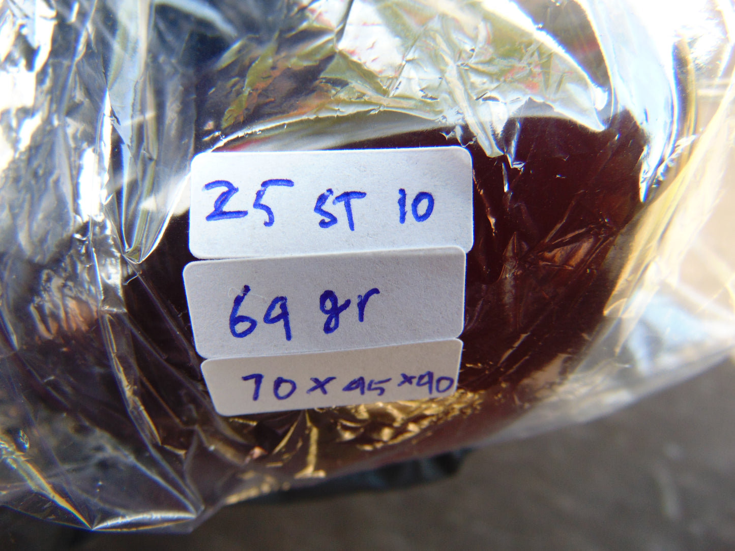 64 gr full polished 70x45x40 mm Indonesia Red Purple Amber for Healing 25ST10