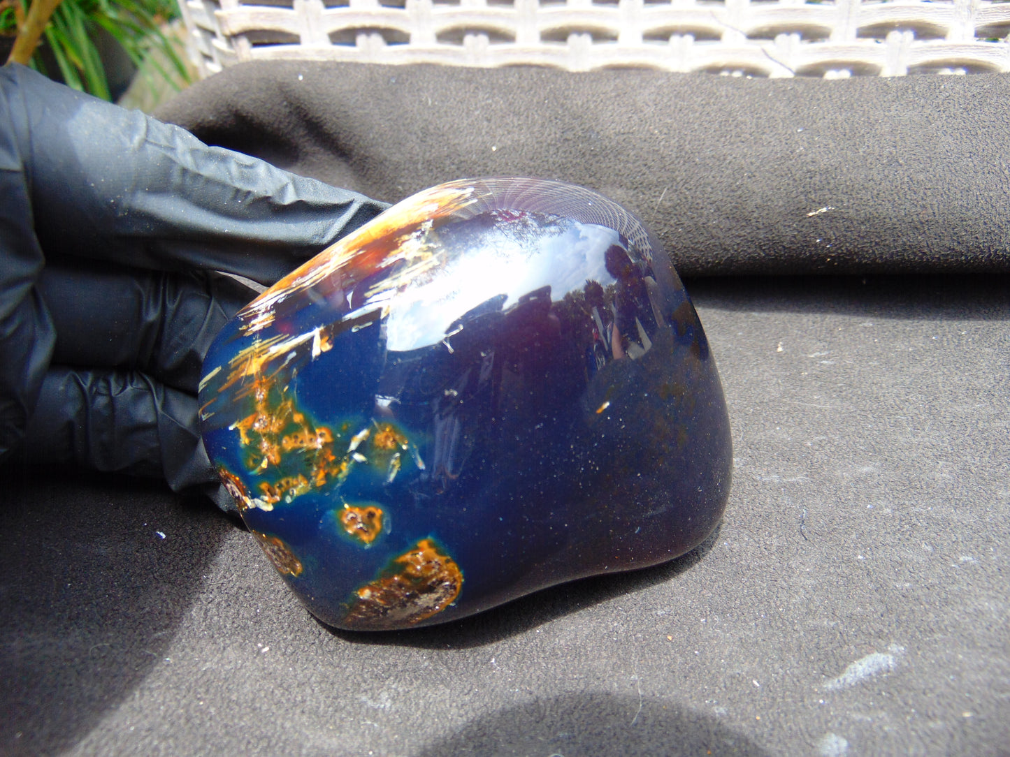 160 gr full polished 85x75x46 mm Indonesia Blue Amber for Healing ML97