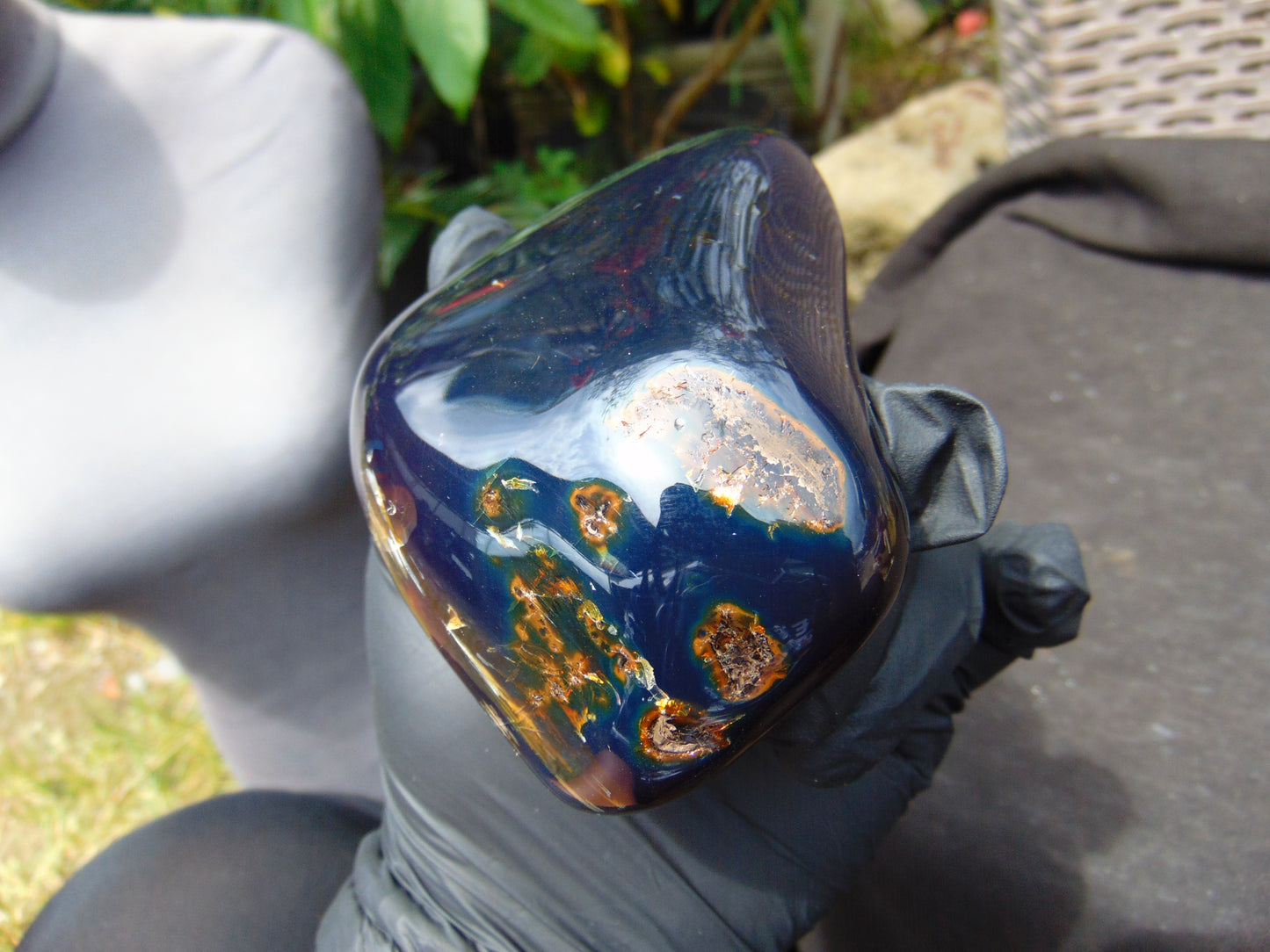 160 gr full polished 85x75x46 mm Indonesia Blue Amber for Healing ML97