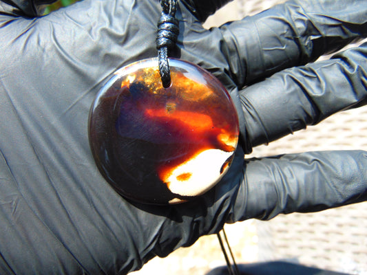 10 gram Chip Pendant Indonesian white Blue Amber for Healing 26Y81