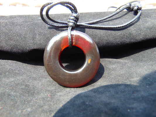 14 gr Donut Pendant Indonesian Red Amber for Healing 26Y92