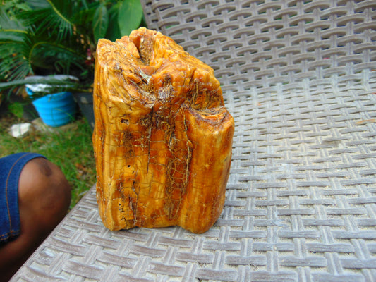 452 gram Polished 125x90x55mm Indonesia Yellow Fragrance Amber for Healing KM24