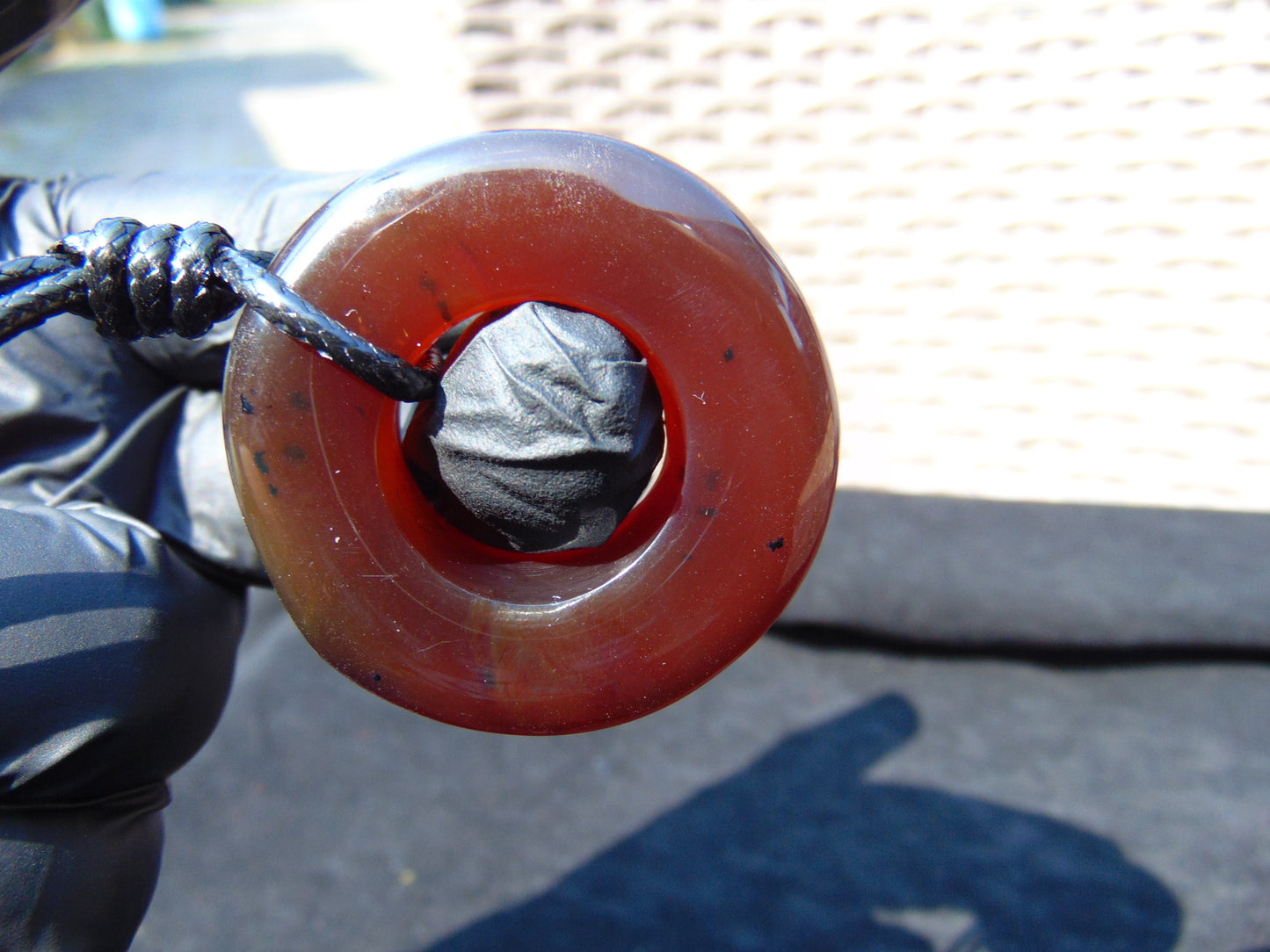 15 gr Donut Pendant Indonesian Crsytal Amber for Healing 26Y89