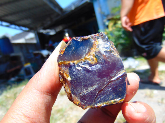 42 gram Rough Raw Indonesian Violet Blue Amber for Healing AGRB56