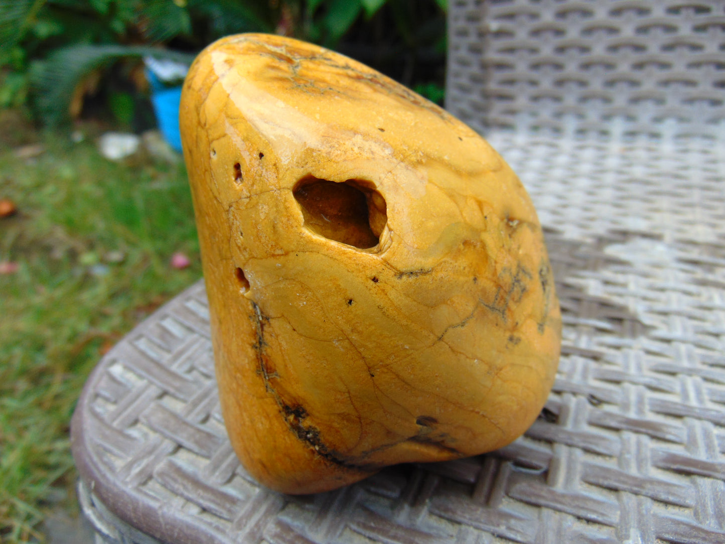 290 Gr Rough 102x70x75mm Polished Indonesian Fragrant Amber for Healing 25K8