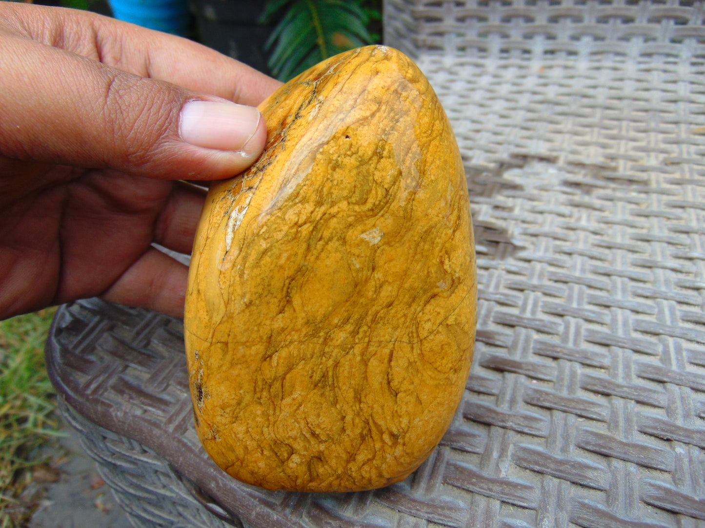 290 Gr Rough 102x70x75mm Polished Indonesian Fragrant Amber for Healing 25K8