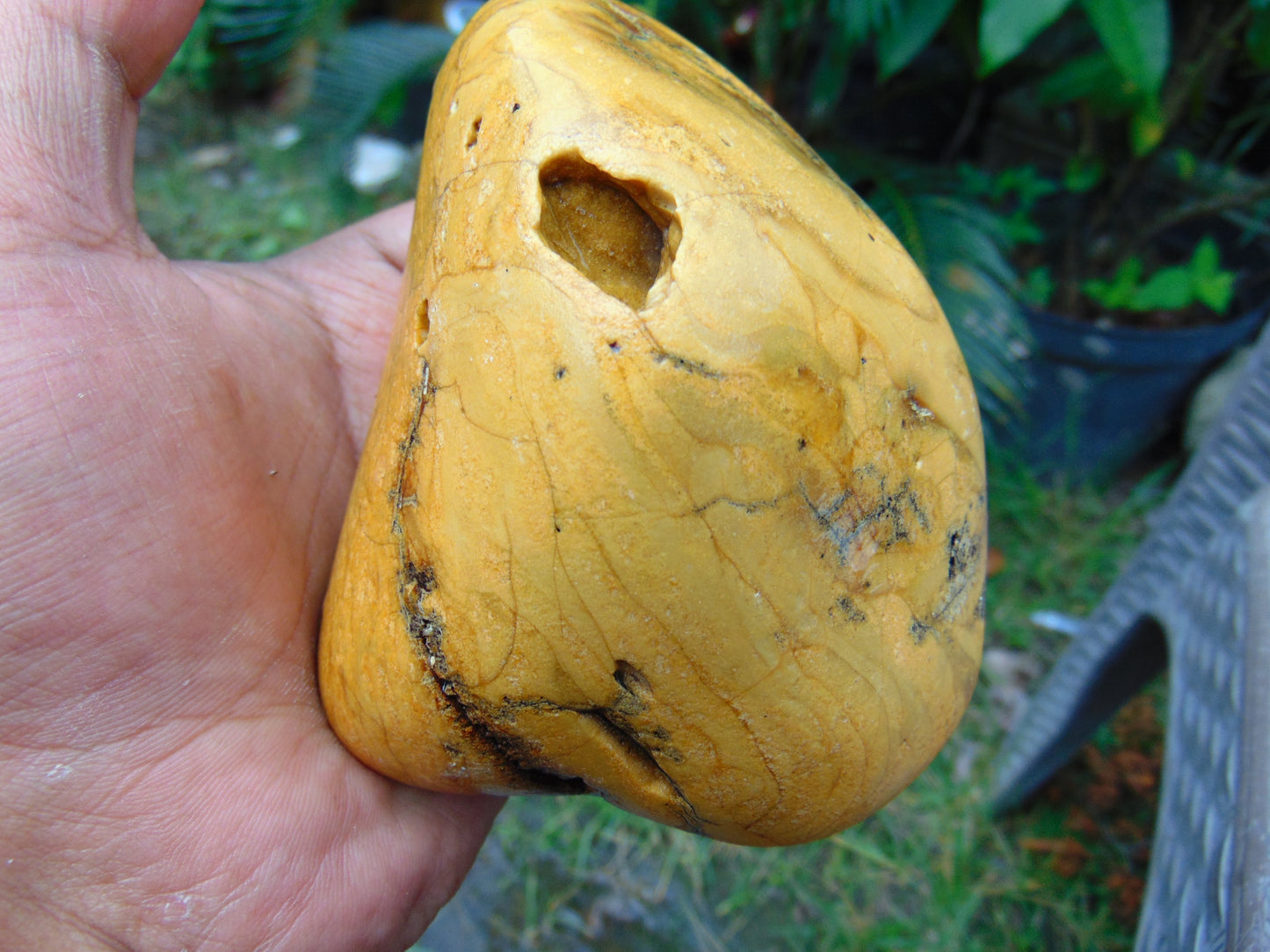 290 Gr Rough 102x70x75mm Polished Indonesian Fragrant Amber for Healing 25K8