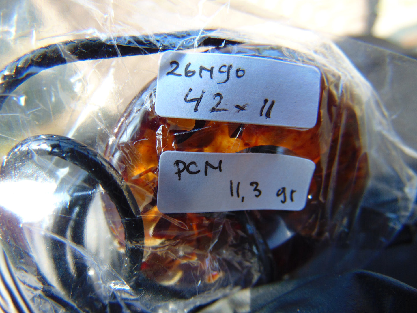 11.3 gr Donut Pendant Indonesian Blue Amber for Healing 26N90