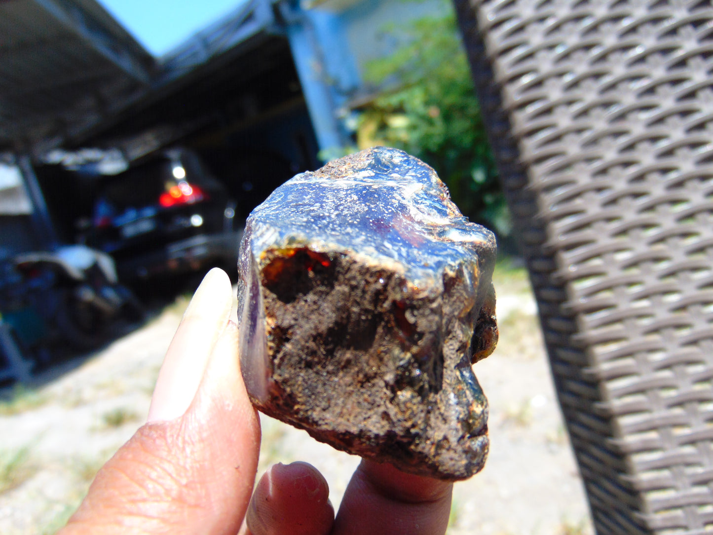 25 gram Rough Raw Indonesian Orange Blue Amber for Healing AGRB112