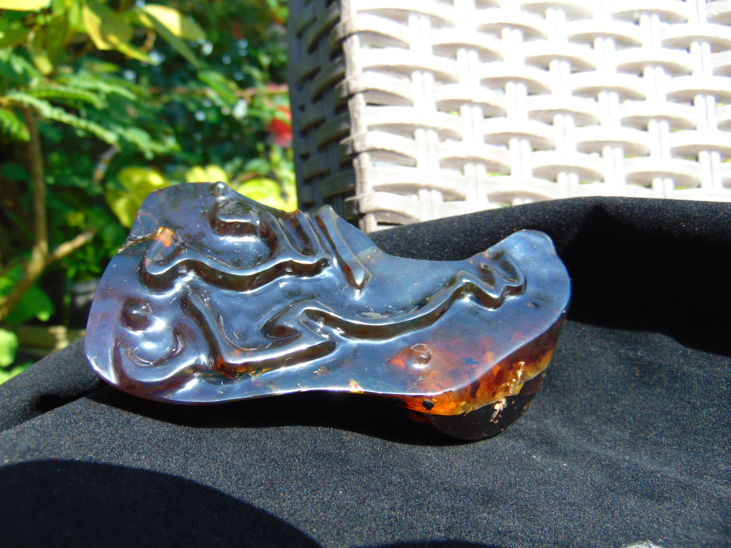 105 gr Calligraphy 2D carving Indonesian Purple Amber for Healing CA6