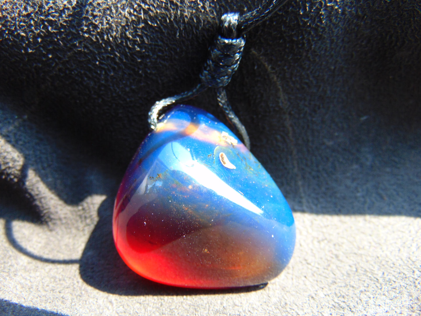 16 gram Pendant Indonesian Blue Red Amber for Healing PDY79