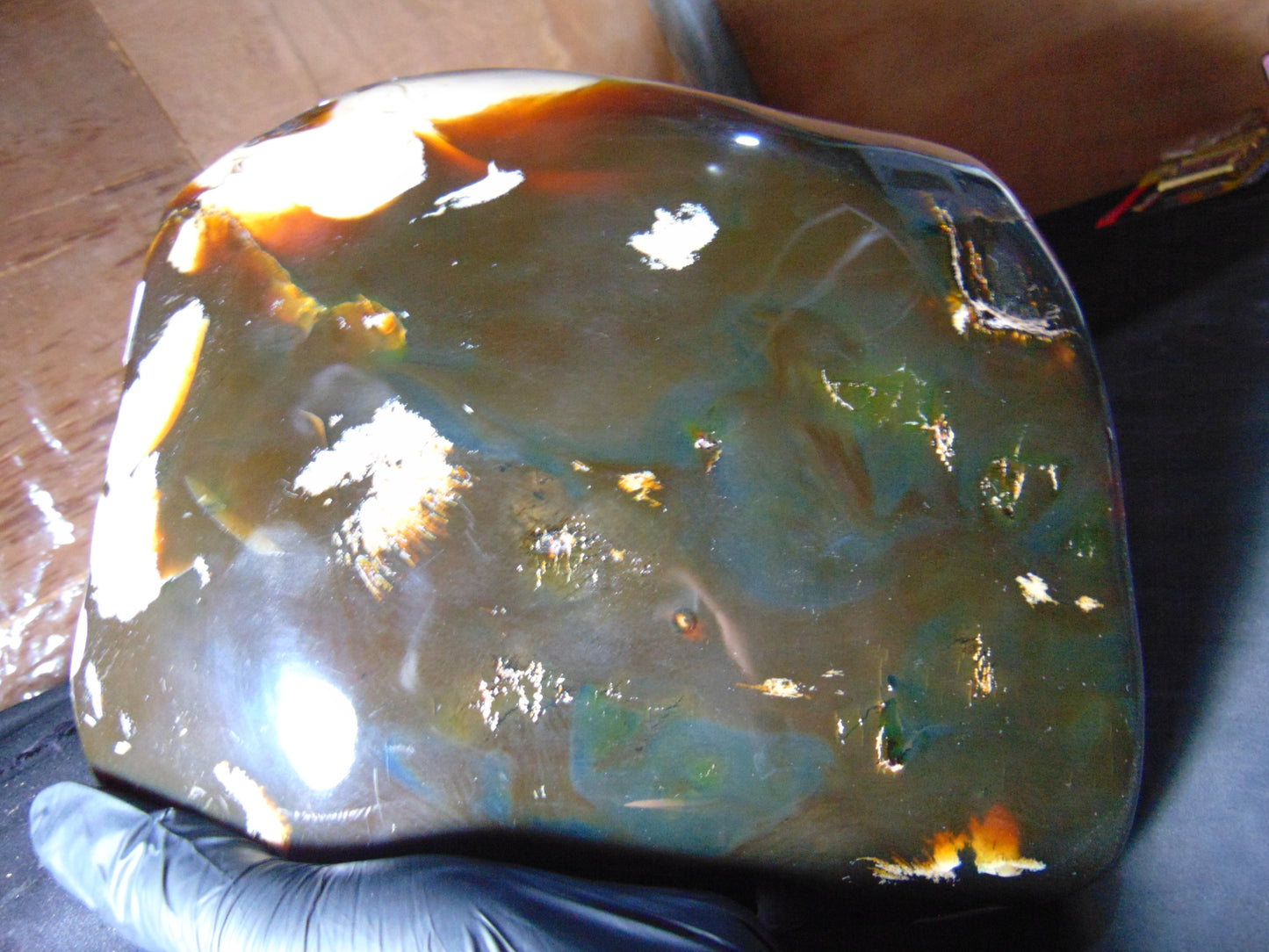 3155 gr Full Polished Indonesia Dark Green Blue Amber for Healing 26ML189