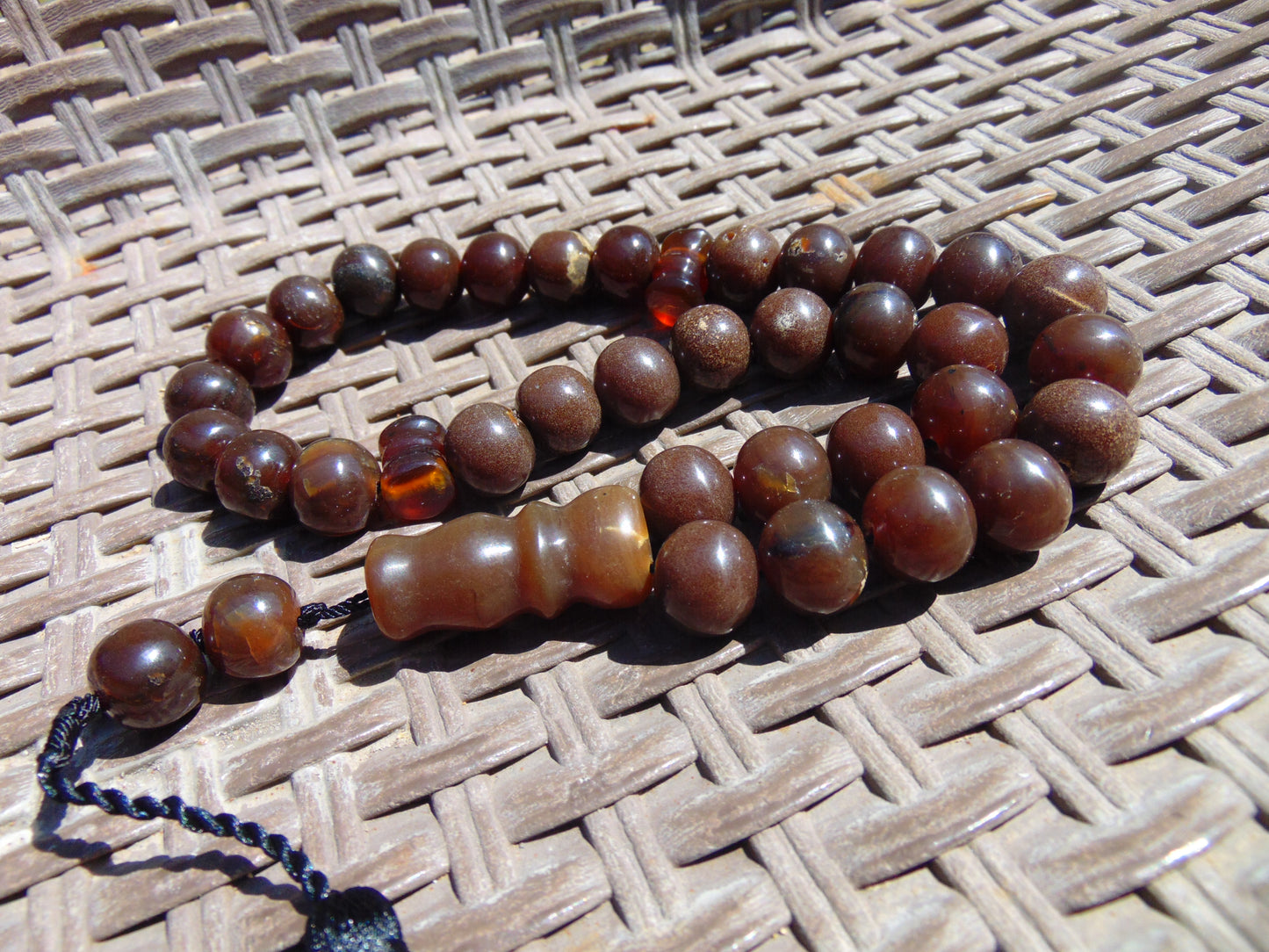 72 gr Tasbih Mesbah Rosary 33+2 Beads 15 mm Indonesian Caramel Amber for Healing 26TBA33