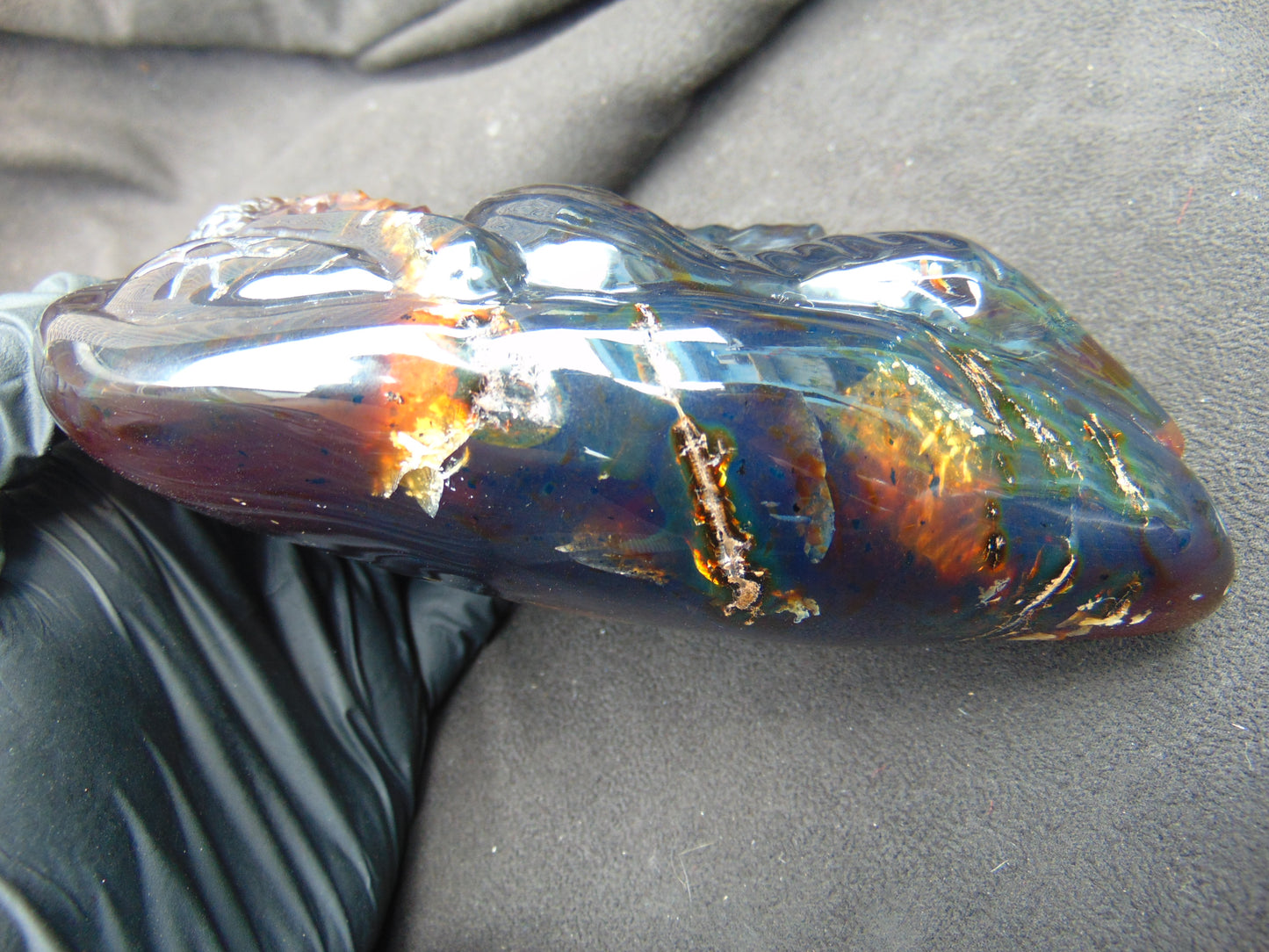 375 gr Sleeping Buddha 3D carving Indonesian Amber for Healing AJ2