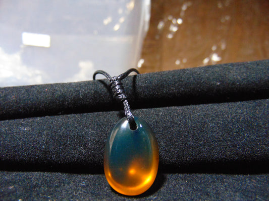 2 gram Pendant Indonesian Blue Amber for Healing PAA128