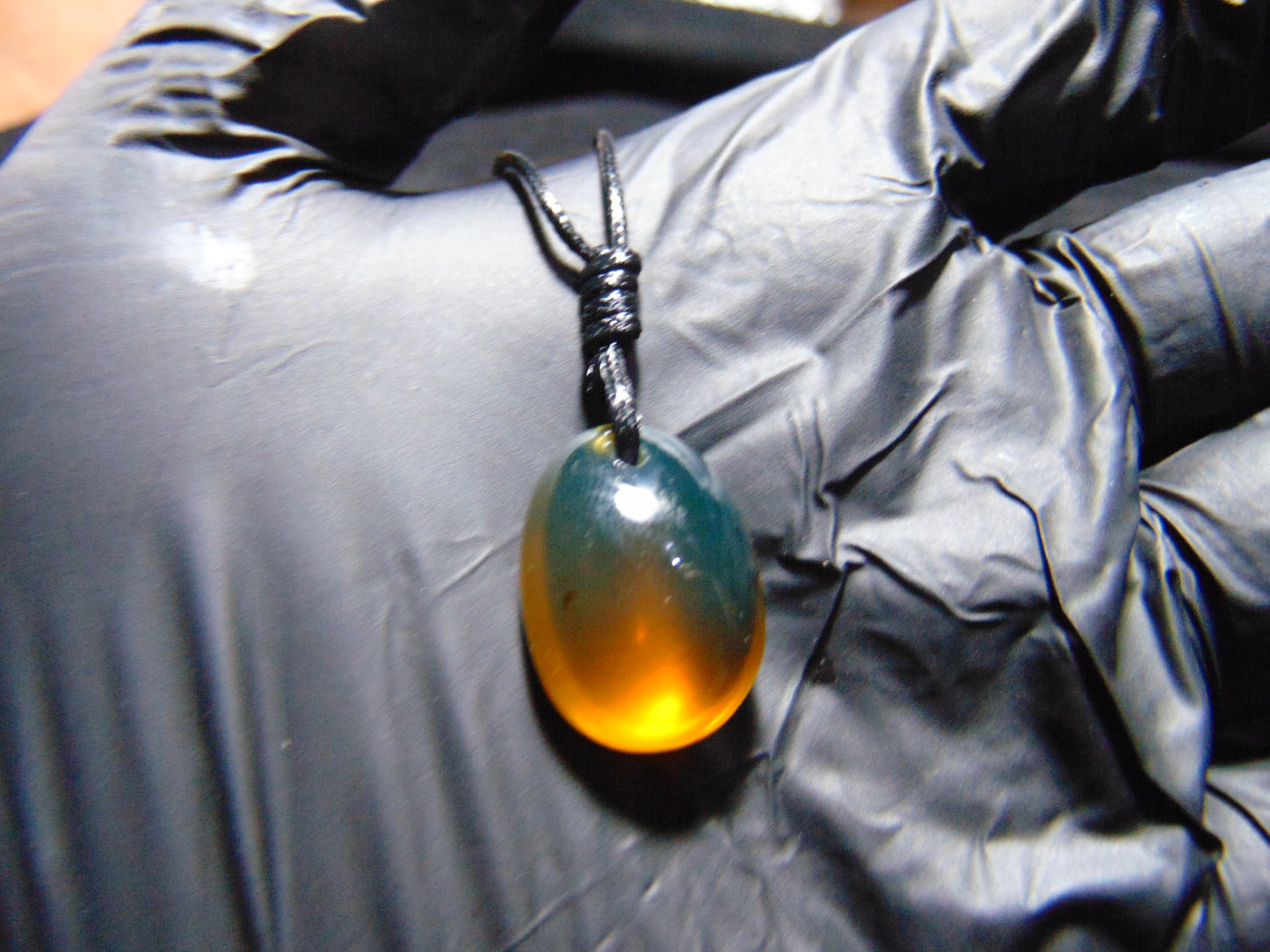 2 gram Pendant Indonesian Blue Amber for Healing PAA128