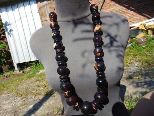 215 gr Big Necklace Indonesian Dark White Blue Amber for Healing NEC45
