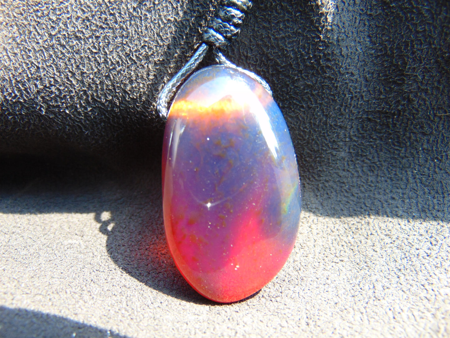 17 gr Pendant 43x29x25 mm Indonesian Blue Amber for Healing PDA696