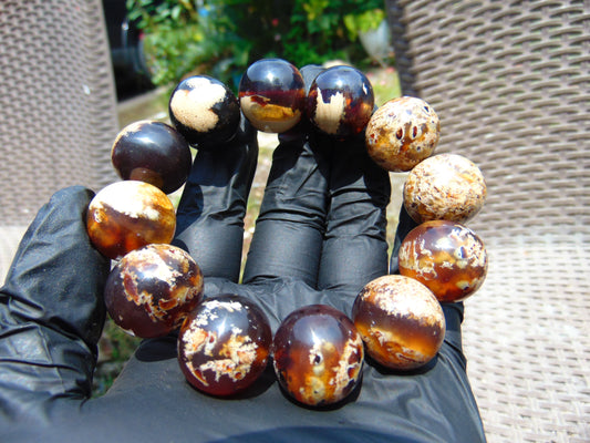 58 gram 12 Beads Mala Bracelet Indonesian White Blue Amber 20 mm for Healing BB6