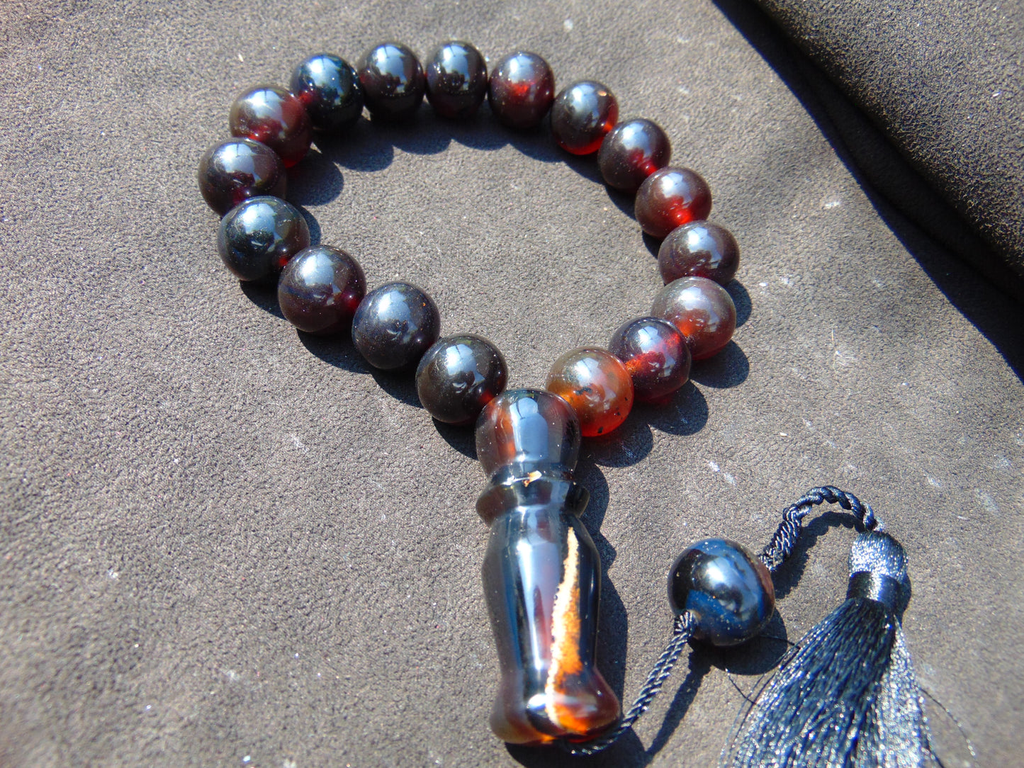 56 gr hand Tasbih 17 Beads 18 mm Indonesian Black Blue Amber for Healing BT10