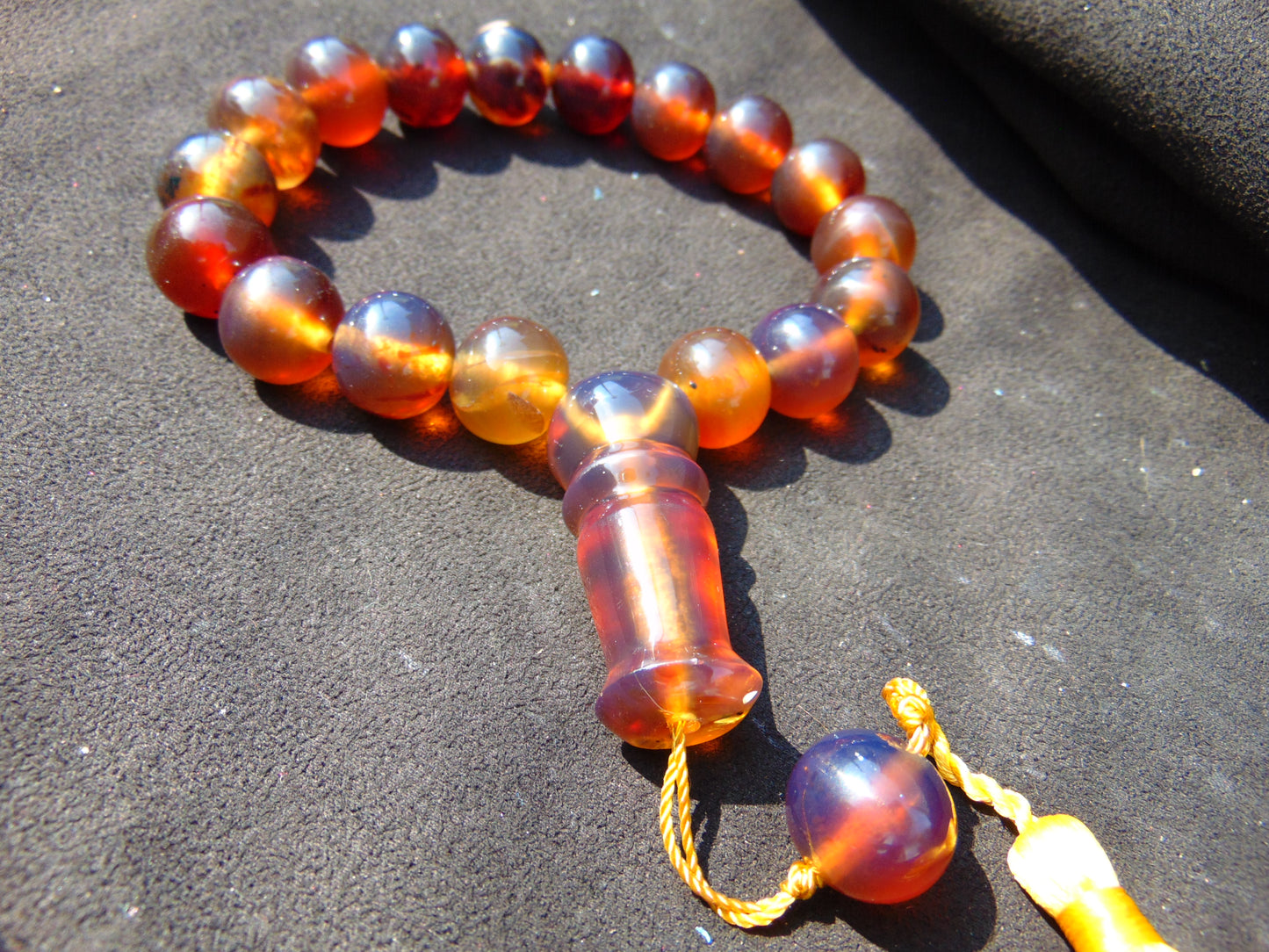 53 gr Hand Tasbih 17 Beads 18 mm Indonesian Yellow Blue Amber for Healing BT9