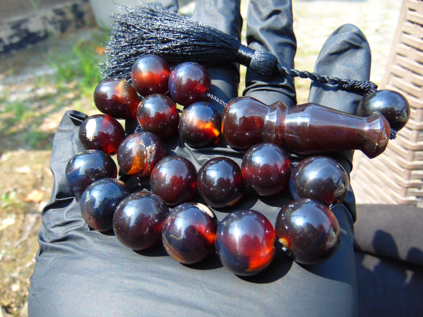 53 gr Hand Tasbih 17 Beads 18 mm Indonesian Dark Red Amber for Healing BT5