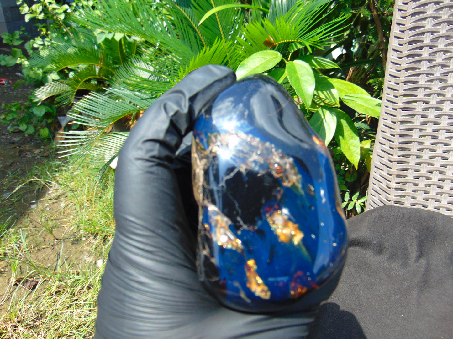 175 gram Blue polished Indonesian Amber for Healing ML105