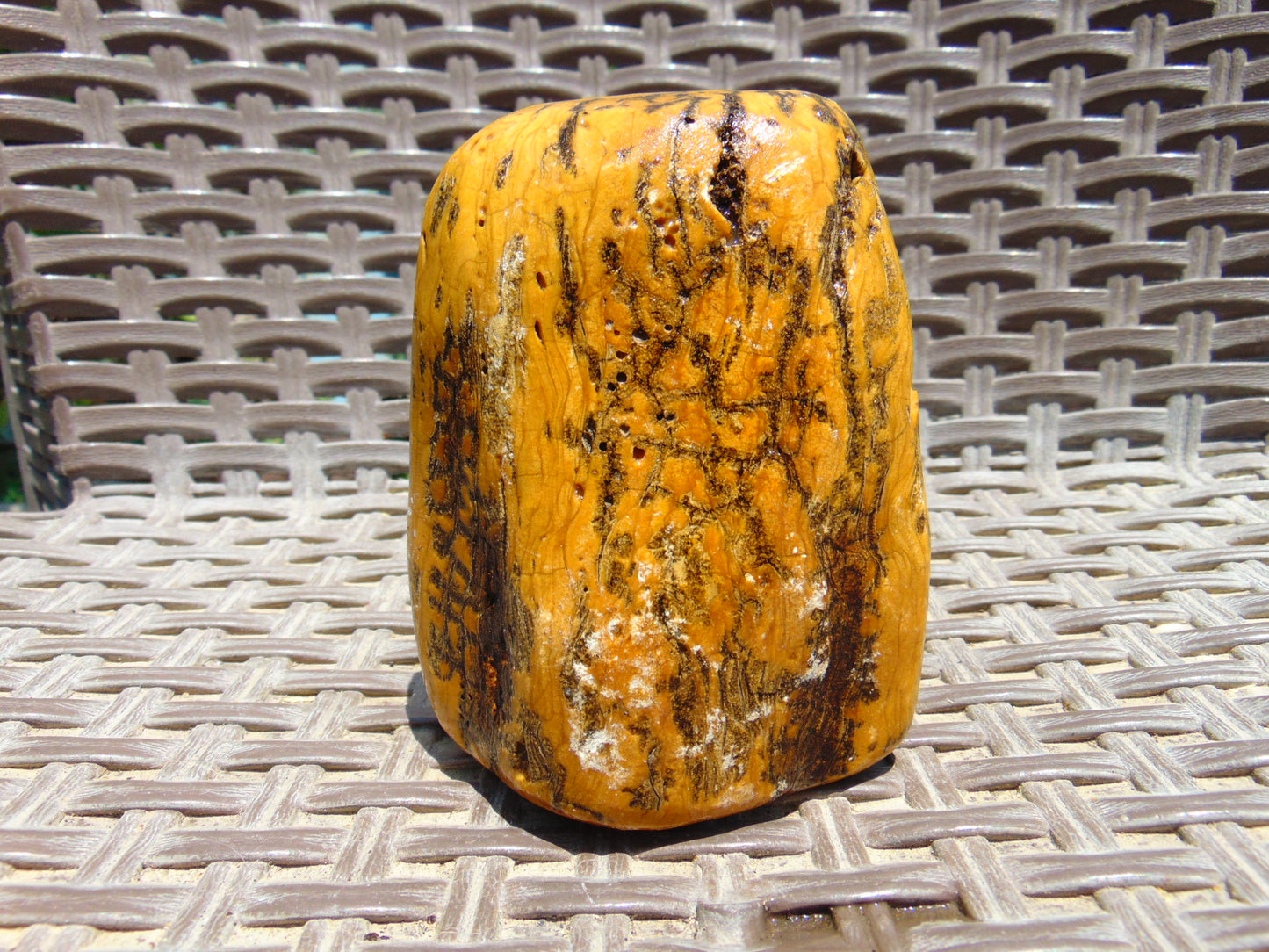 237 gram Polished Indonesia Yellow Fragrance Amber for Healing K611