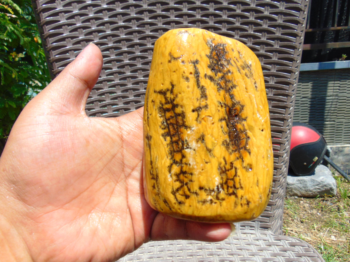 237 gram Polished Indonesia Yellow Fragrance Amber for Healing K611