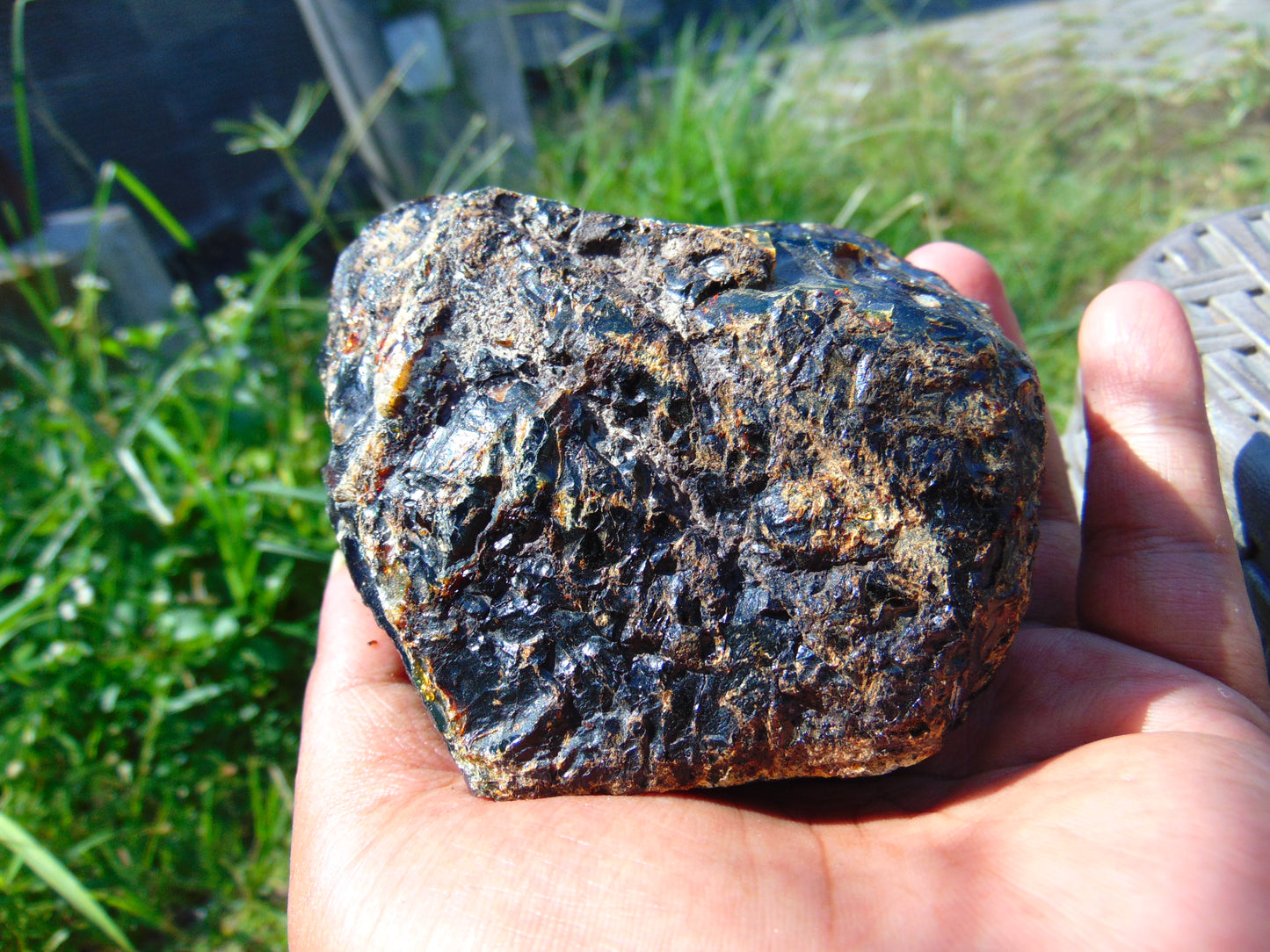 262 gram Rough Raw Indonesian Blue Amber for Healing RBAR55