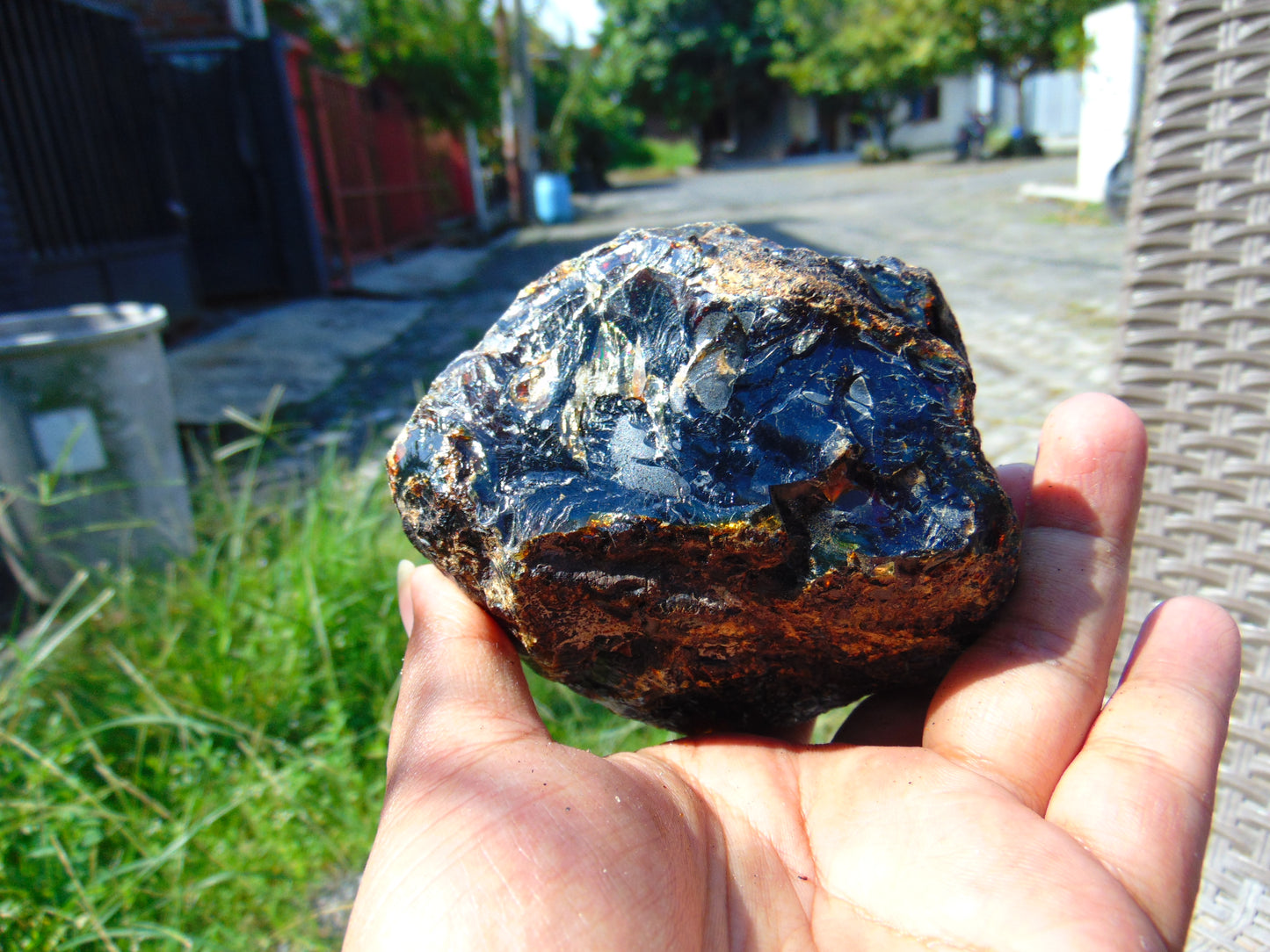 262 gram Rough Raw Indonesian Blue Amber for Healing RBAR55