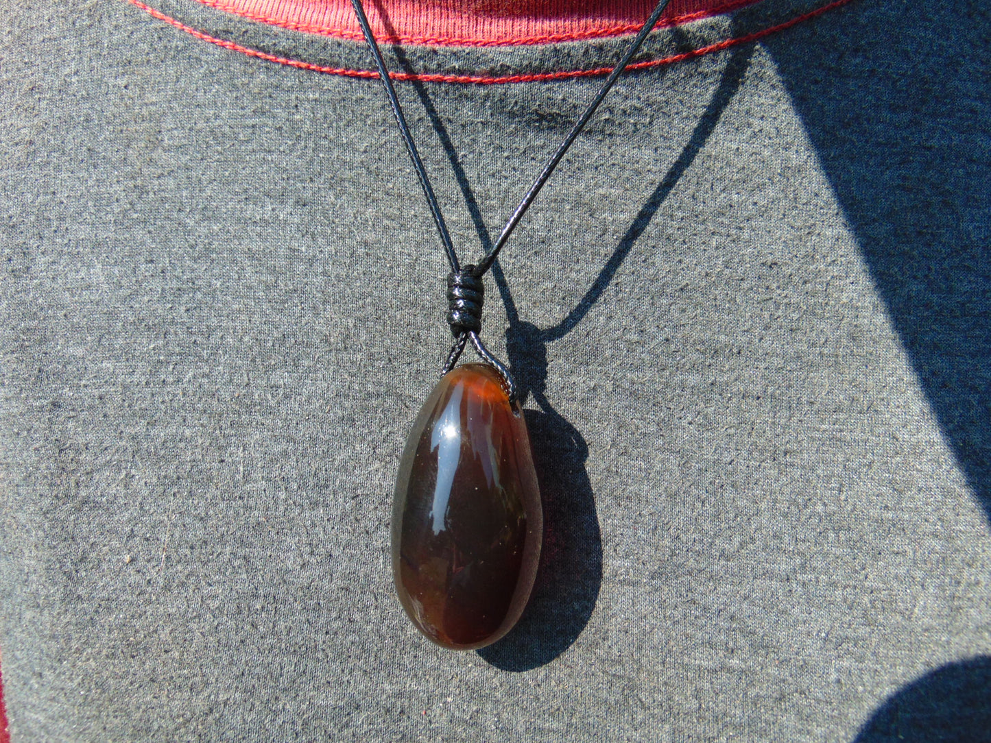 19.99 gr Pendant 50x28x24 mm Indonesian Amber for Healing Y61