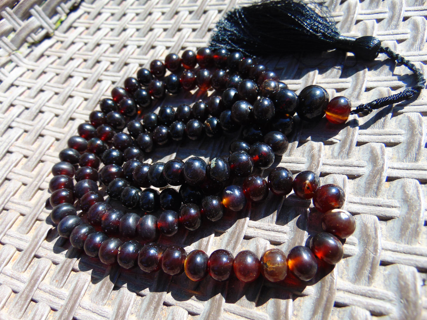 73 gram 108 Beads 9 mm Rosary Mala Buddha for Yoga and Meditation Indonesian Dark Red Amber for Healing MB19