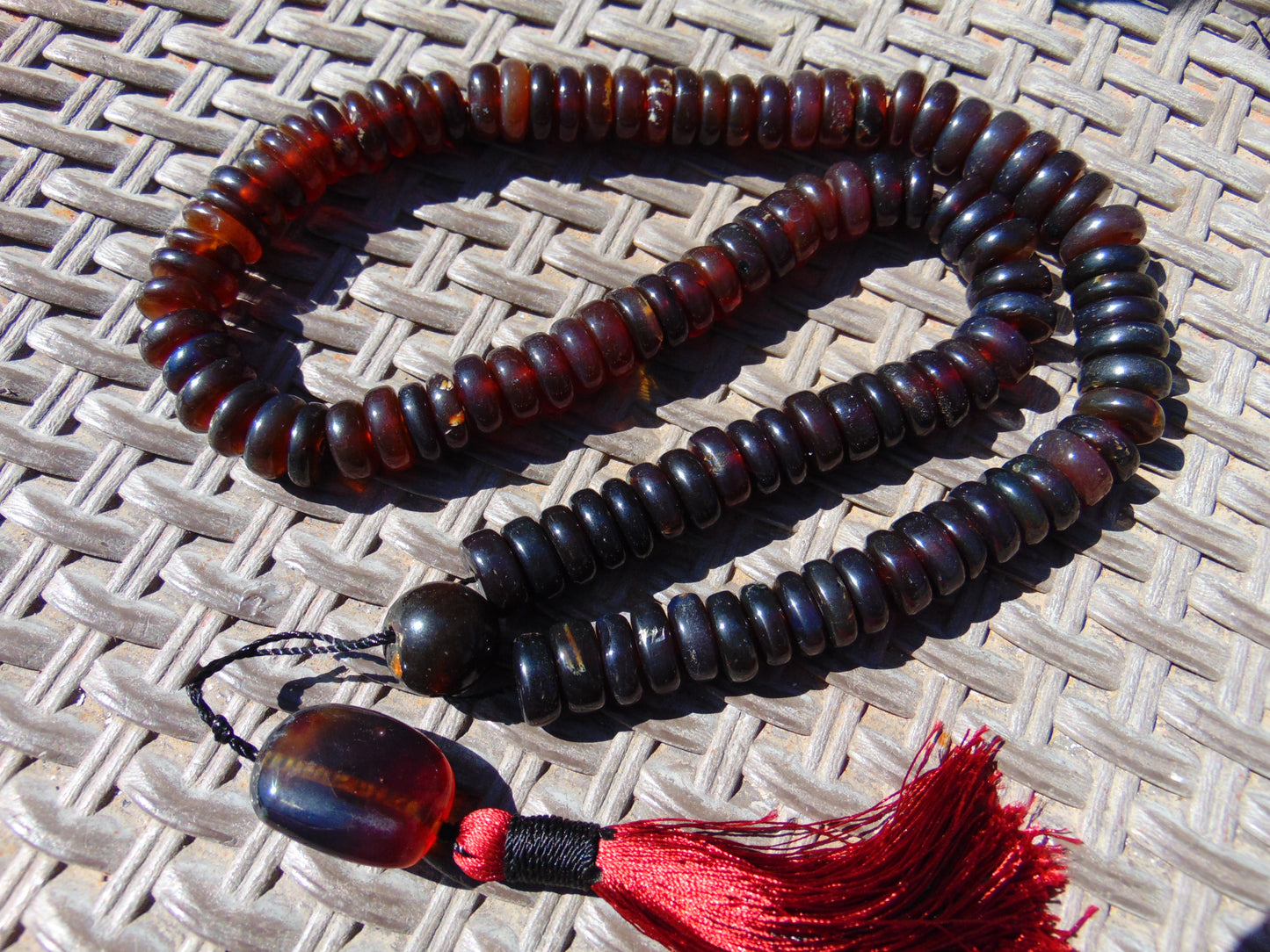 129 gram 108 Beads Rosary Mala Buddha for Yoga and Meditation Indonesian Dark Red Amber for Healing MR6