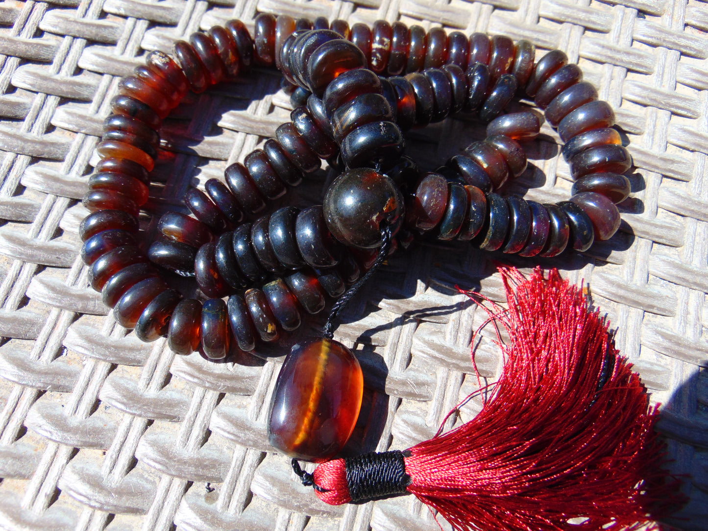 129 gram 108 Beads Rosary Mala Buddha for Yoga and Meditation Indonesian Dark Red Amber for Healing MR6
