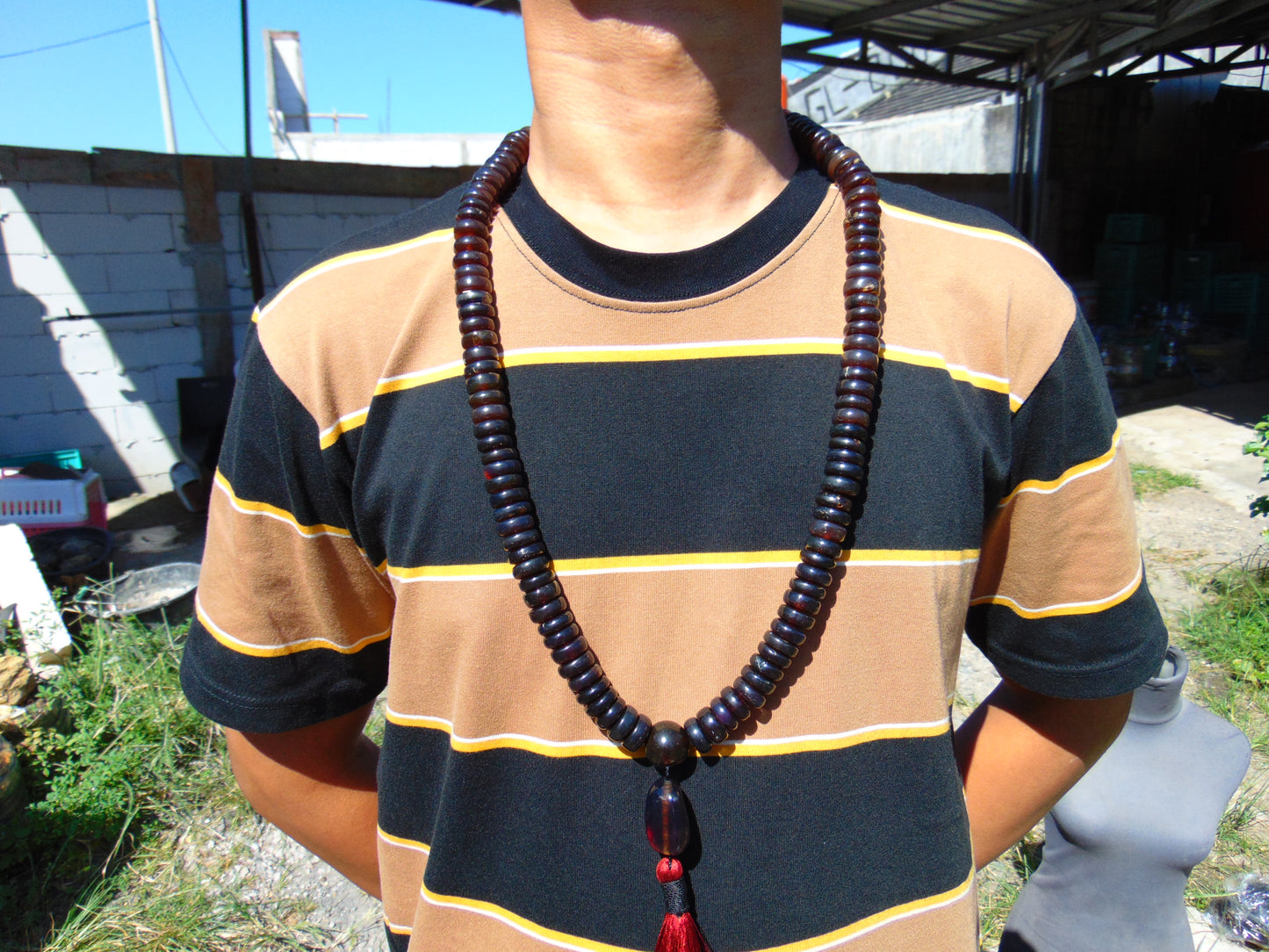 129 gram 108 Beads Rosary Mala Buddha for Yoga and Meditation Indonesian Dark Red Amber for Healing MR6
