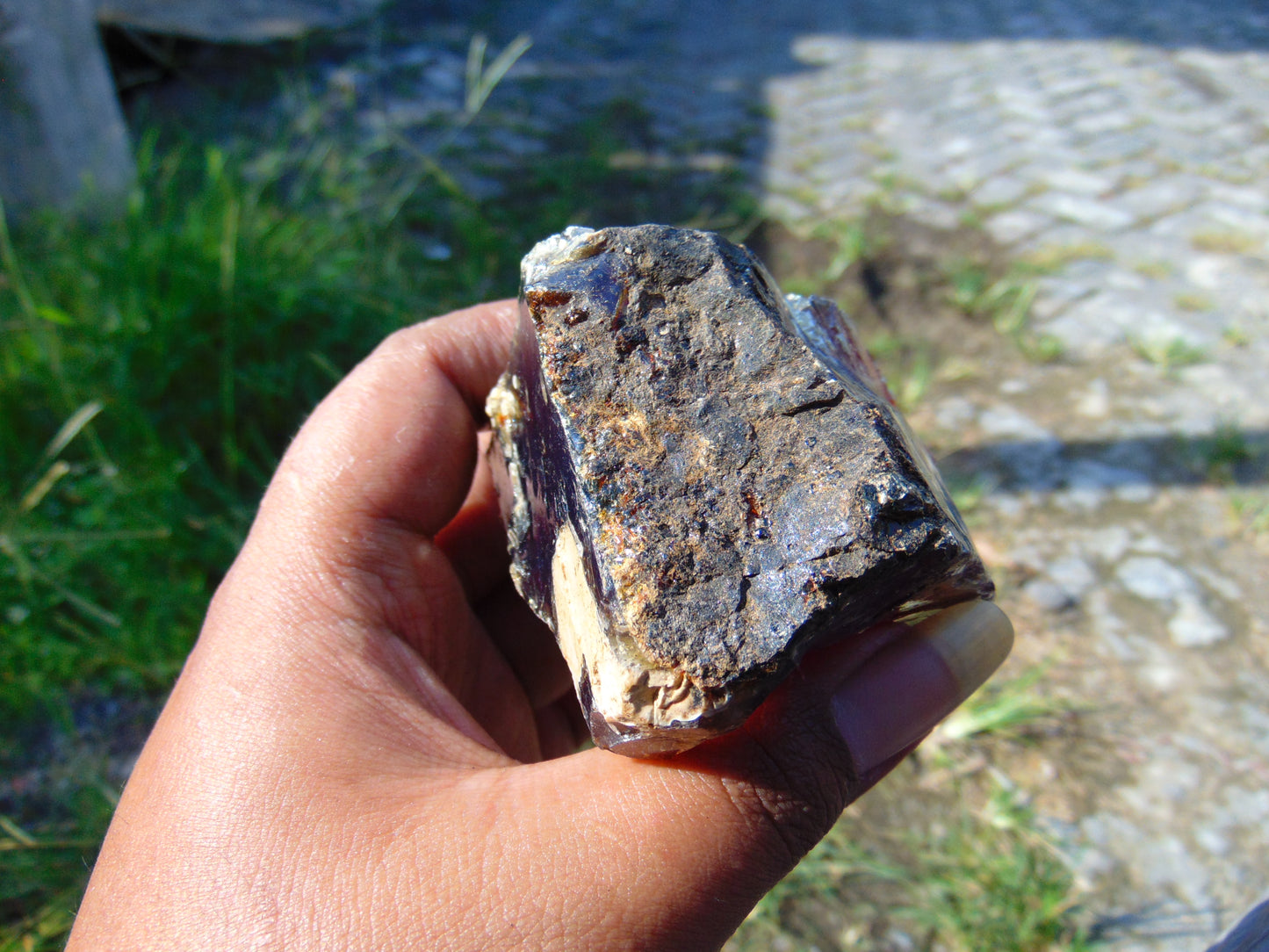 91 gram Rough Raw Indonesian Blue Amber for Healing AGRB114