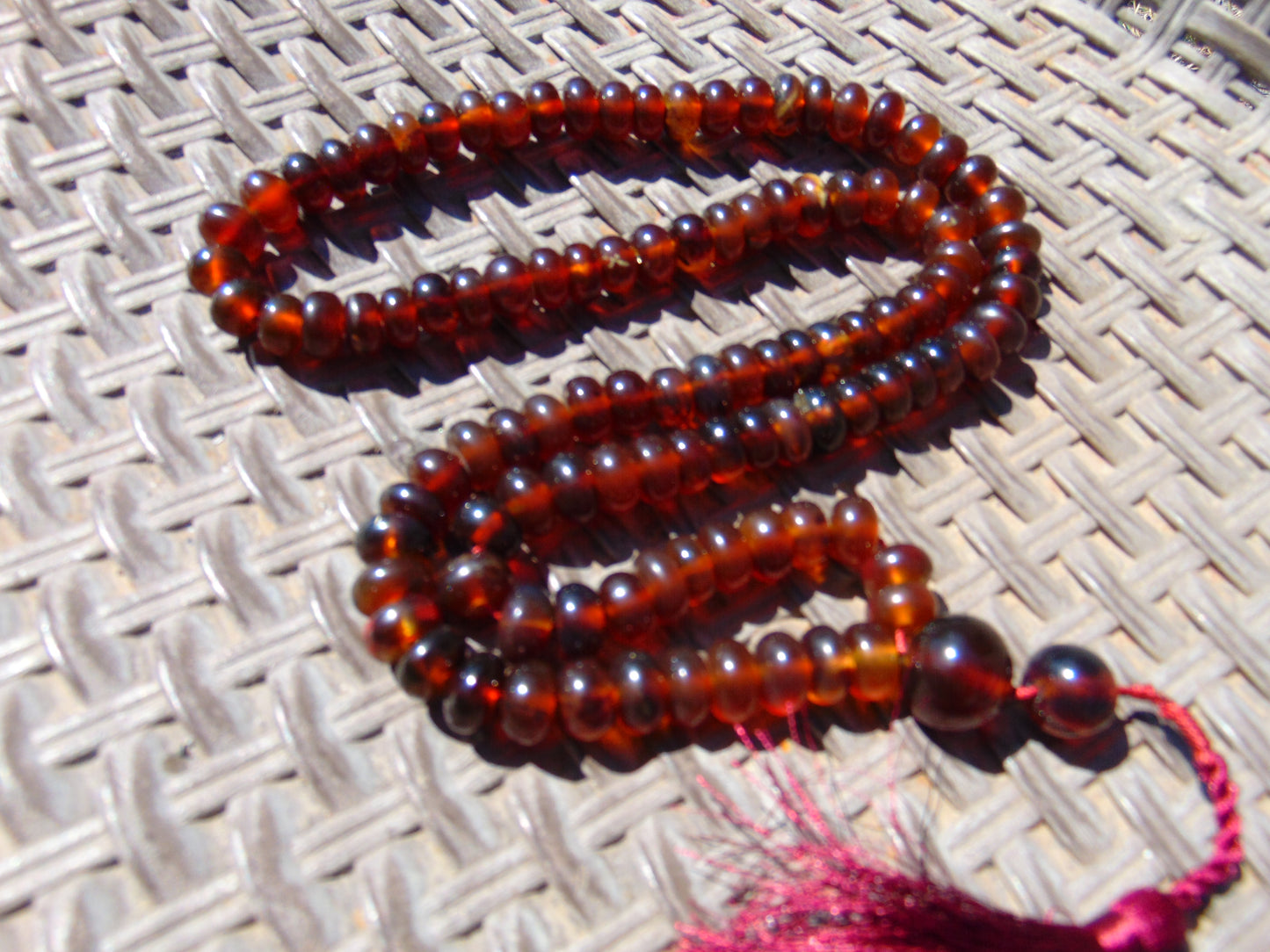 78 gram 108 Beads Rosary Mala Buddha for Yoga and Meditation Indonesian Red Bluish Amber for Healing MR7