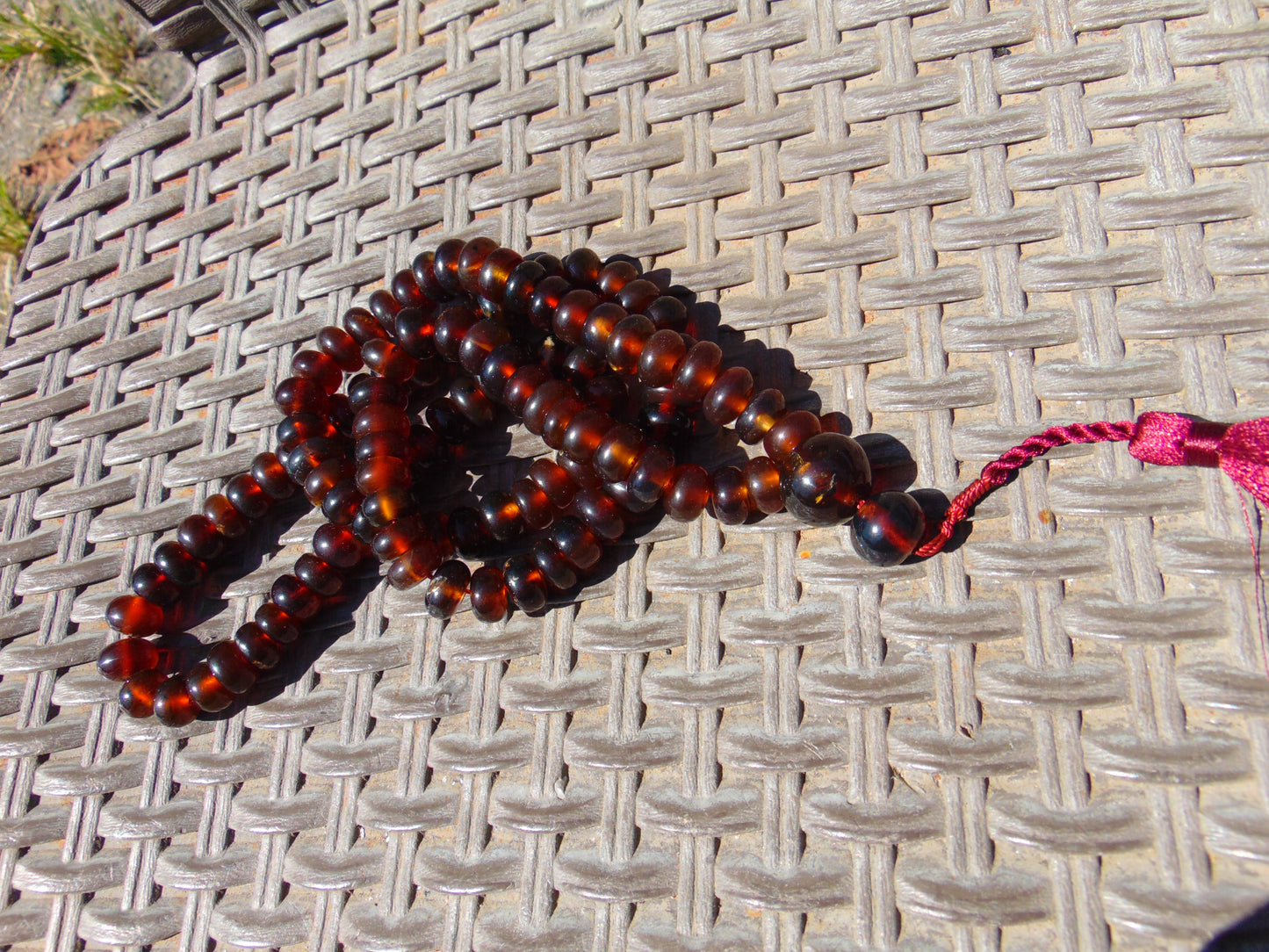 78 gram 108 Beads Rosary Mala Buddha for Yoga and Meditation Indonesian Red Bluish Amber for Healing MR7